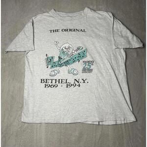 Vintage 1994 Woodstock 25th Anniversary Bethel NY Graphic Music Band Tee Size L